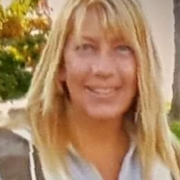 Meet your Posher, Carrie - Picture 4 of 8